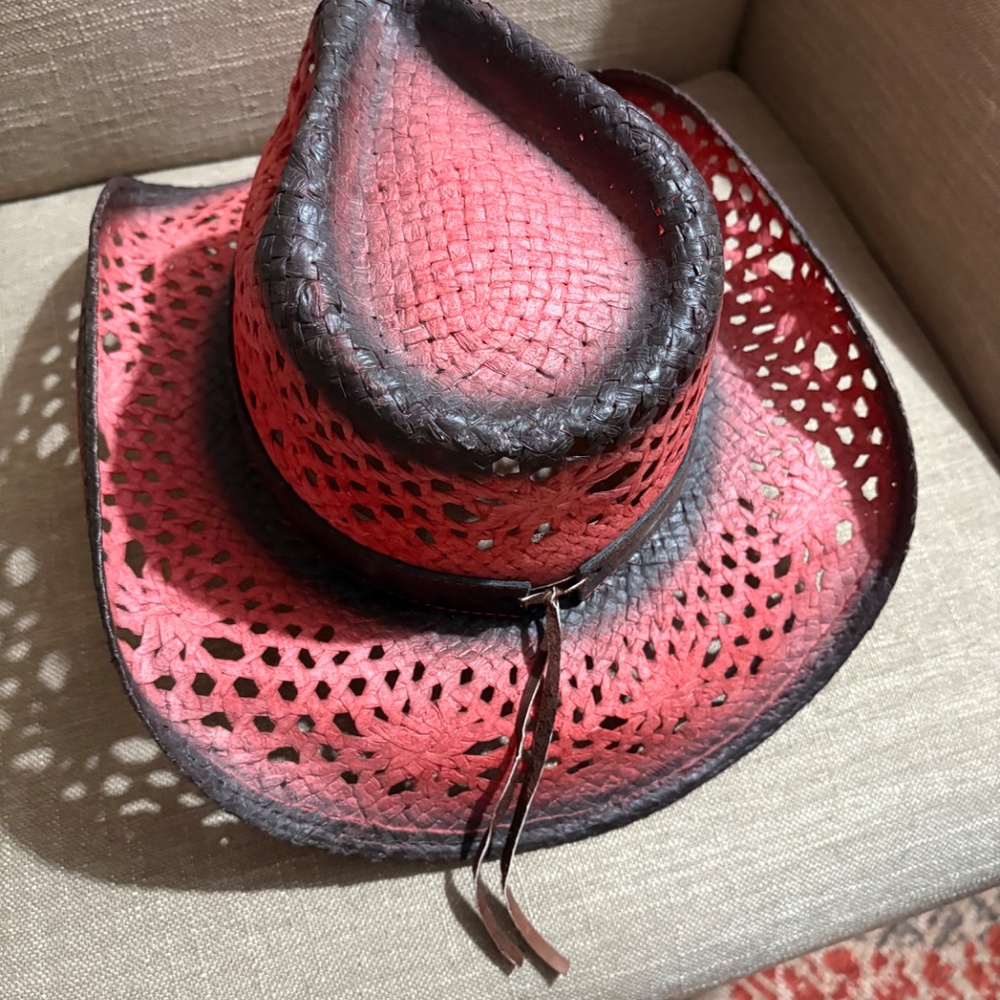 Bullhide Hats Run A Muck - Picture 7 of 9